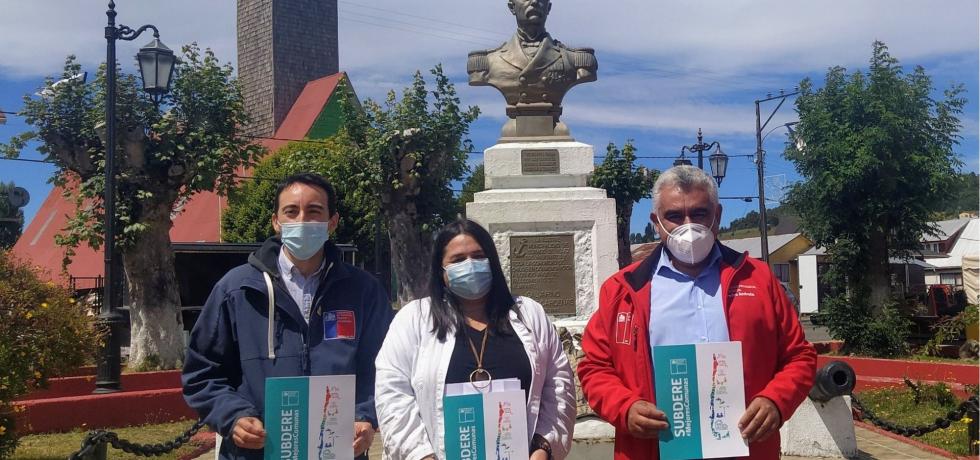 Más de $208 millones serán ejecutados en Curaco de Vélez para renovar luminarias, cancha y plaza de armas Más de $208 millones serán ejecutados en Curaco de Vélez para renovar luminarias, cancha y plaza de armas